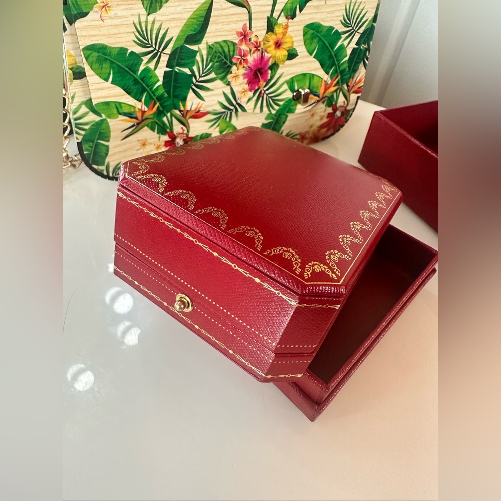 Cartier - Picture 2 of 4